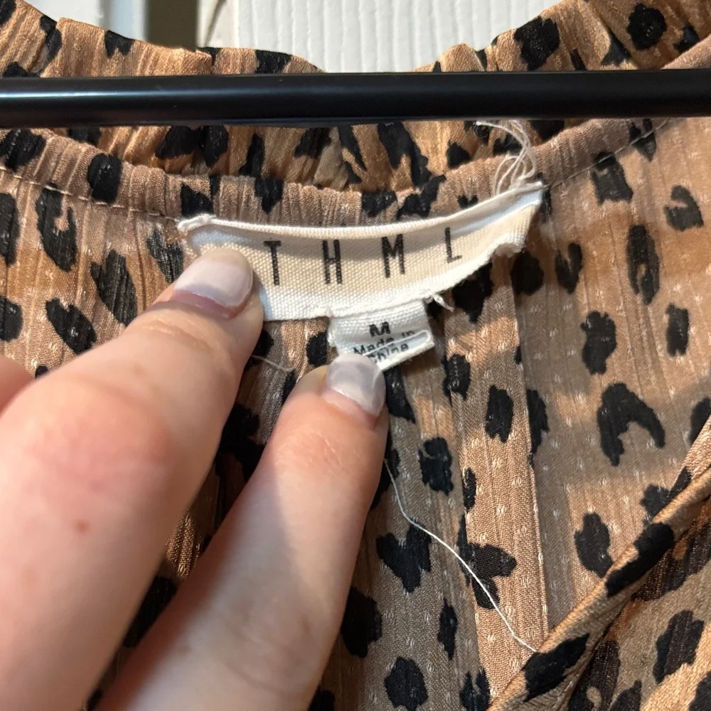 THML Leopard Print Ruffle Sleeve Top - Picture 2 of 2